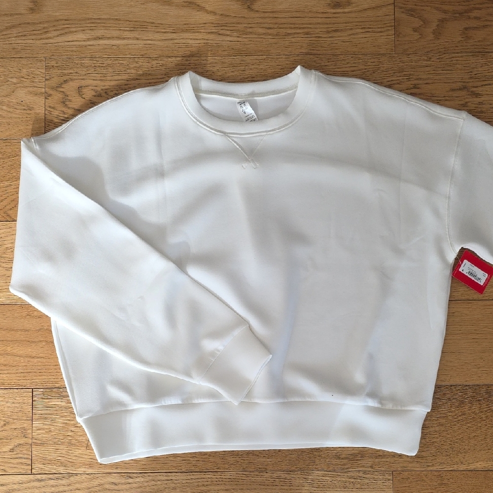 SPANX Classic Crew Neck In Powder